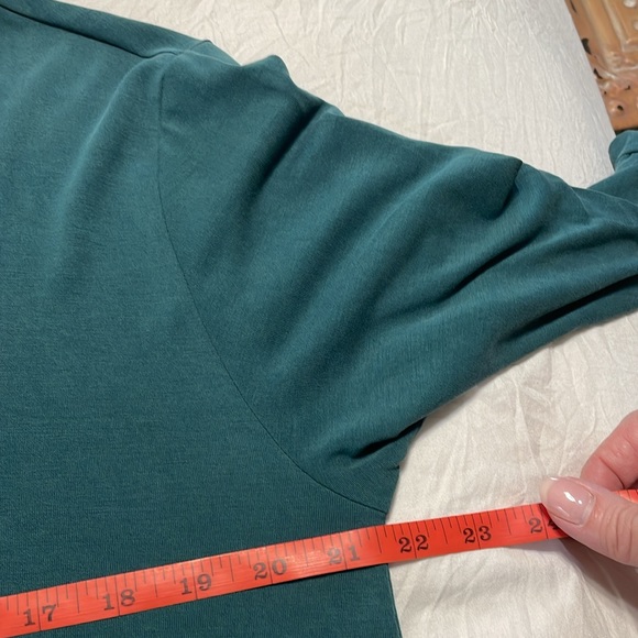 LOFT Outlet Teal Green 3/4 Sleeve Top with Ties Size M - Picture 8 of 10